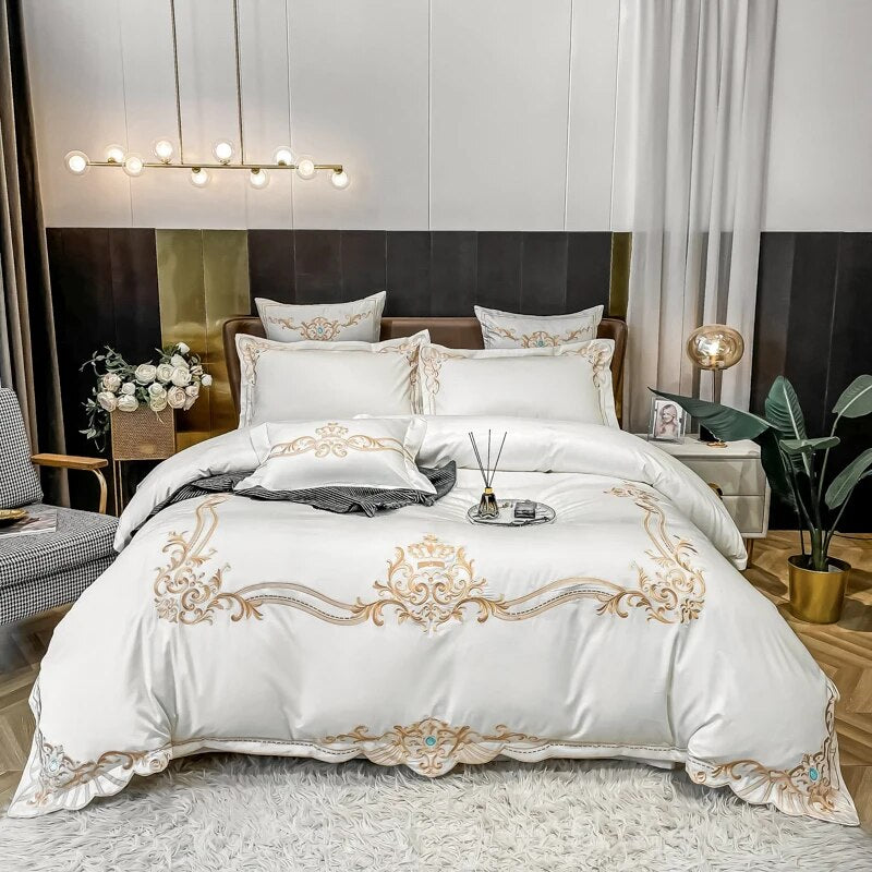 White Gold Red Luxury Baroque Europe Embroidery Duvet Cover Set, 600TC Cotton Bedding Set