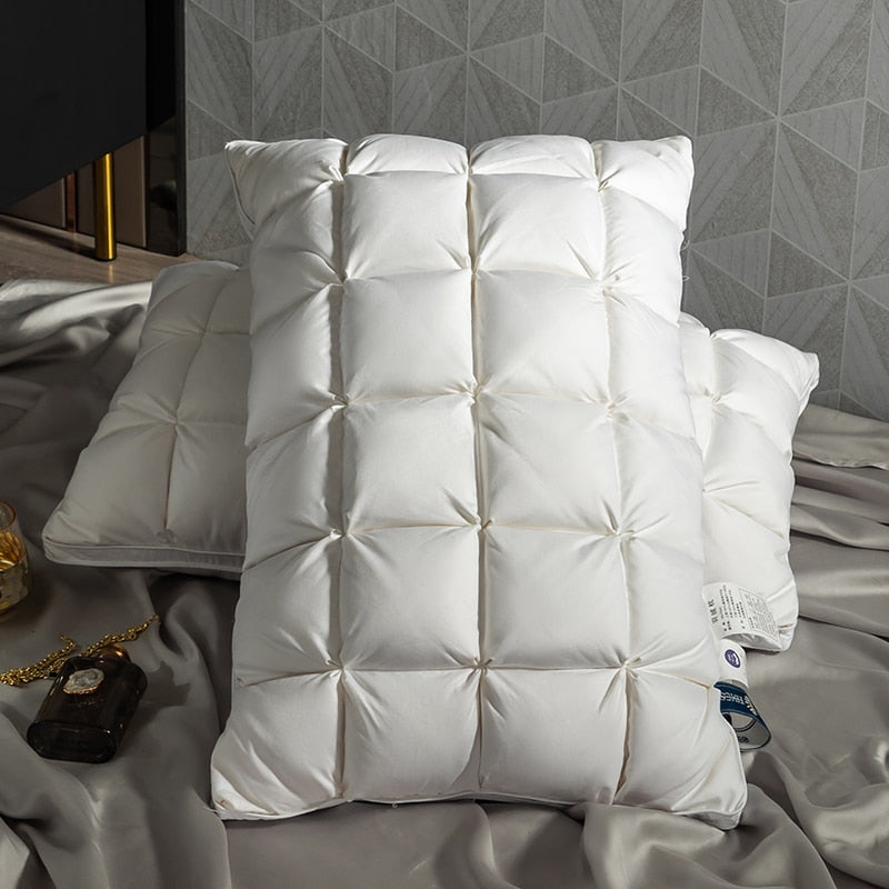 White Goose Down Pillow Fluffy Cozy Five star Hotel Grade High Quality Health