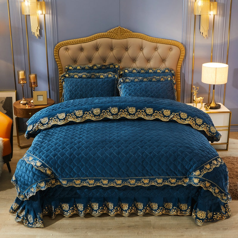 Luxury Gold Thicken Warm Crystal Velvet Embroidered with Ruffles Duvet Cover Bedding Set