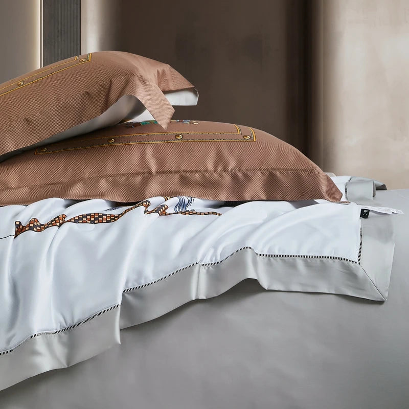 Brown Horse Racing Print Luxury Lyocell Fiber Bedding Set