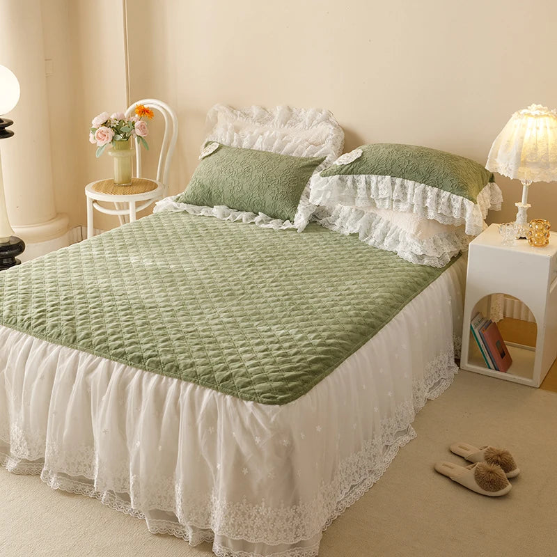 Elegant Green Carved Velvet Lace Trim Cozy Bedding Set