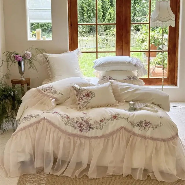 White Elegant Flowers Embroidery Princess Wedding 1200TC Egyptian Cotton Duvet Cover Bedding Set