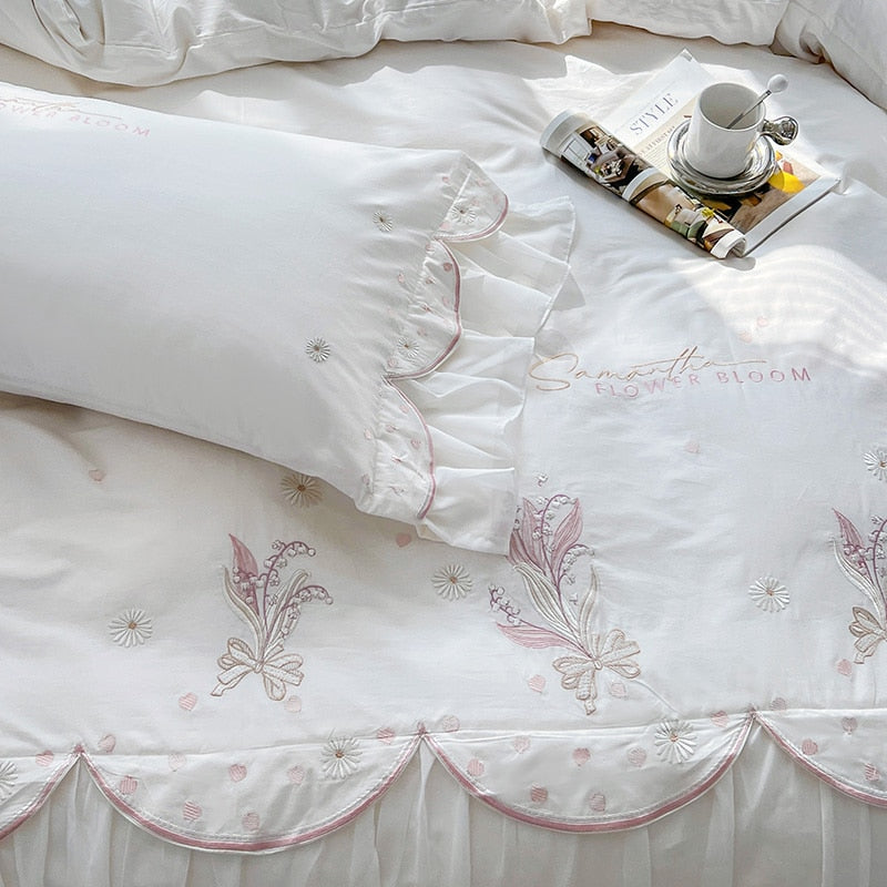 White Pink Bloom Flower Wedding Lily Lace Ruffles Duvet Cover Set, 100% Cotton Bedding Set