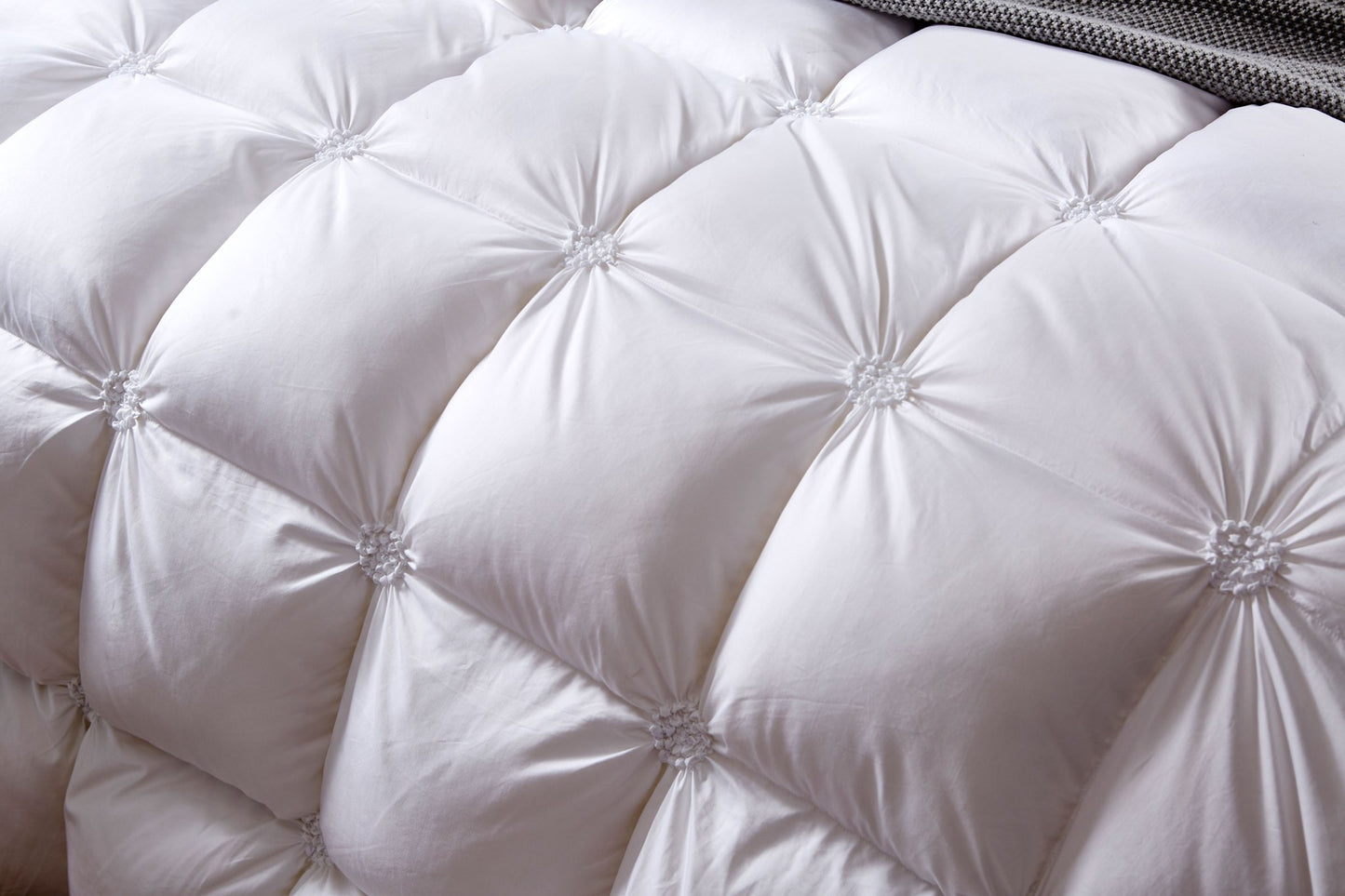 Premium White Filling Goose Down Comforter , W1505 Cotton 100%, Full/Queen/King