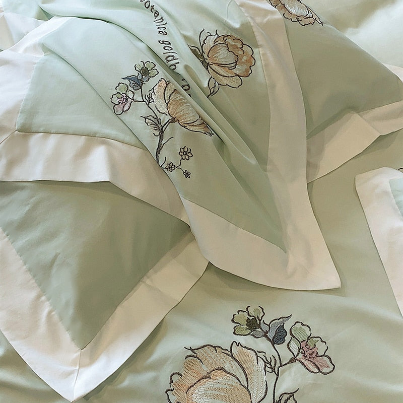 Green American Pastoral Flowers Embroidered Winter Duvet Cover Set, 600TC Egyptian Cotton Bedding Set