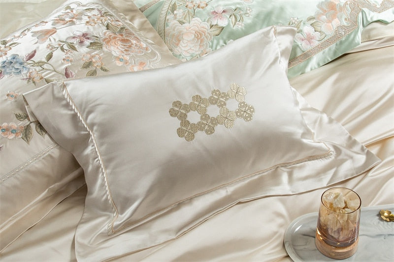 European Flower Luxury Satin Egyptian Cotton 1000 Thread Count Embroidered Duvet Cover Bedding Set