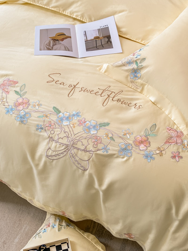 White Pink Butterfly Elegant Floral Family Duvet Cover Set, Egyptian Cotton Bedding Set