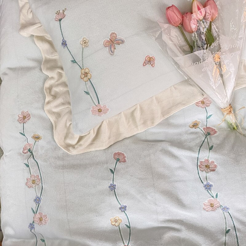 Chic Blue Pink Flowers Embroidered Princess Velvet Fleece Duvet Cover Bedding Set