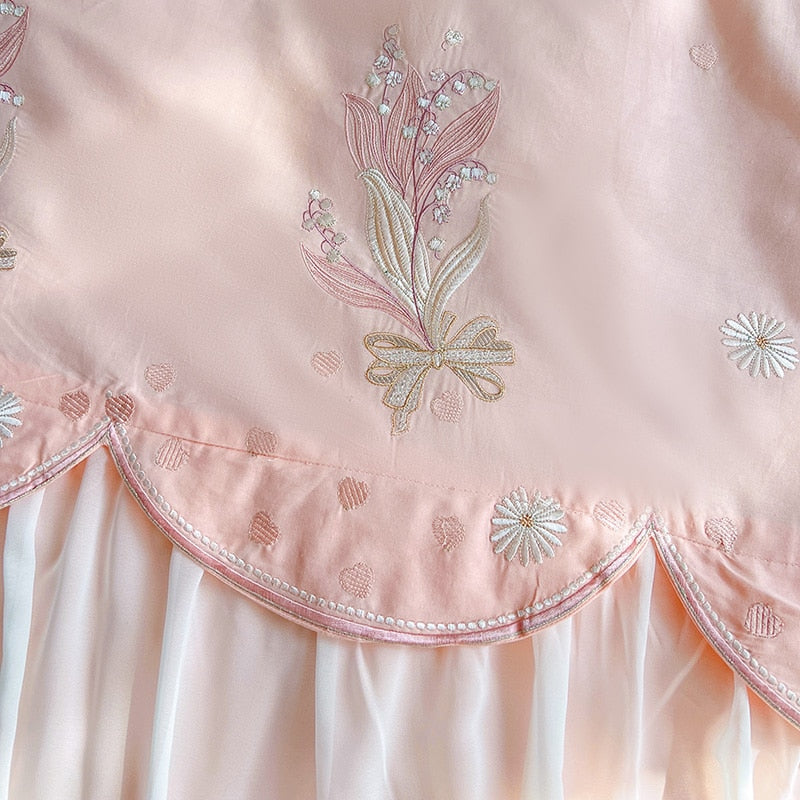 White Pink Bloom Flower Wedding Lily Lace Ruffles Duvet Cover Set, 100% Cotton Bedding Set