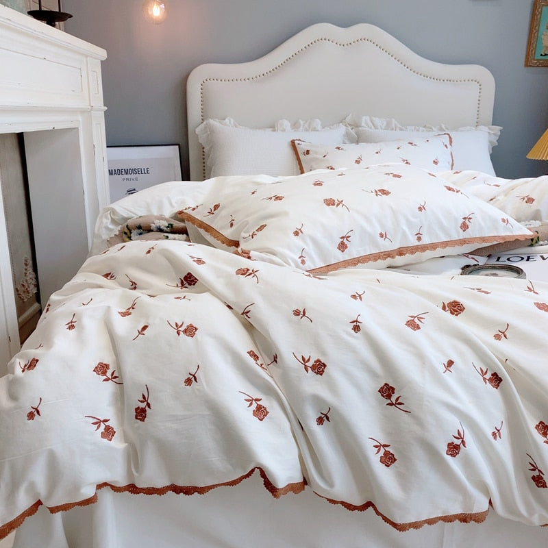 Rose White Vintage Lace Ruffles Duvet Cover Set, 1000TC Egyptian Cotton Bedding Set