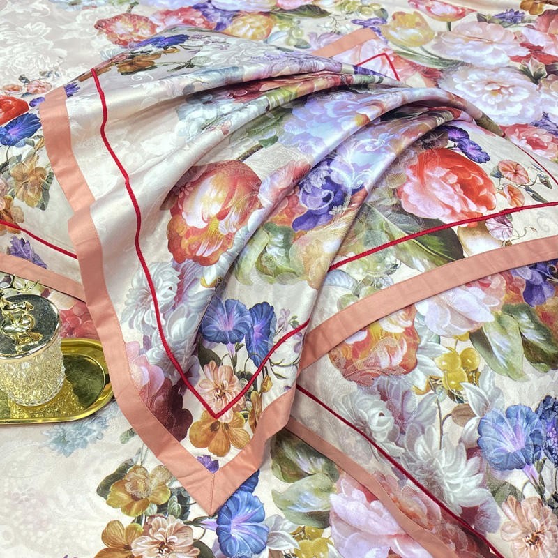 Vintage Chic Rose Flowers Print Blossom Europe Duvet Cover Set, Cotton Satin 600TC Bedding Set