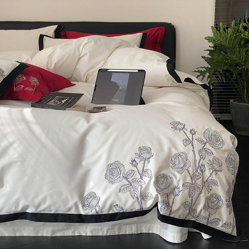 White Black Red Rose Flower Luxury Black Rim Side Duvet Cover, 1000TC Egyptian Cotton Bedding Set