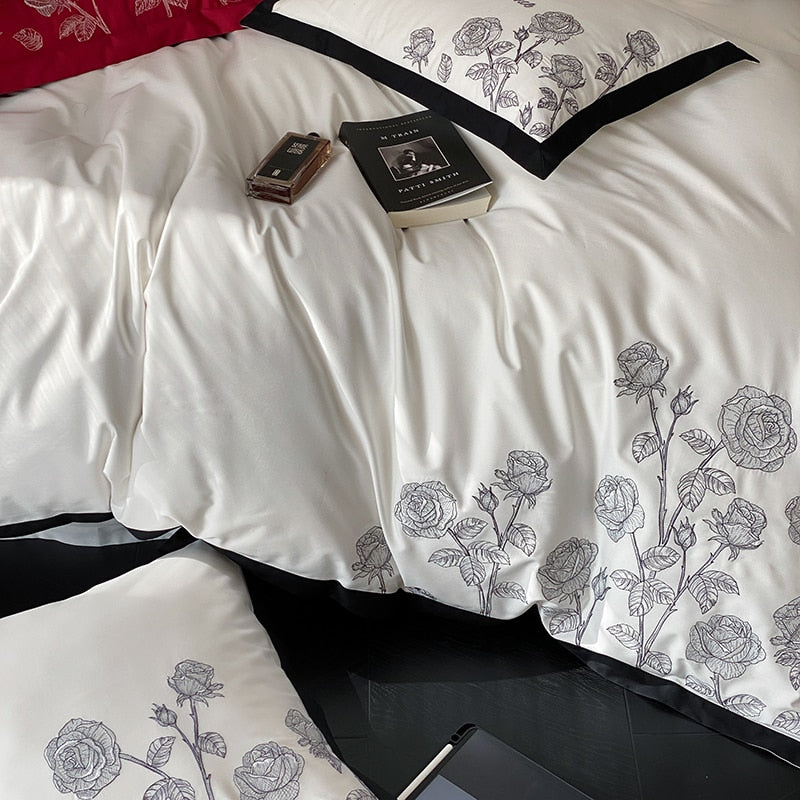 White Black Red Rose Flower Luxury Black Rim Side Duvet Cover, 1000TC Egyptian Cotton Bedding Set