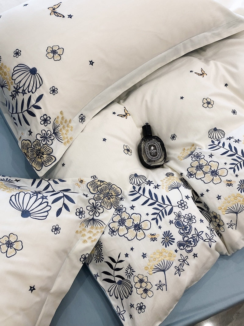 White Blue Flowers Pattern Embroidery Soft Family Duvet Cover Set, 100% Cotton Bedding Set