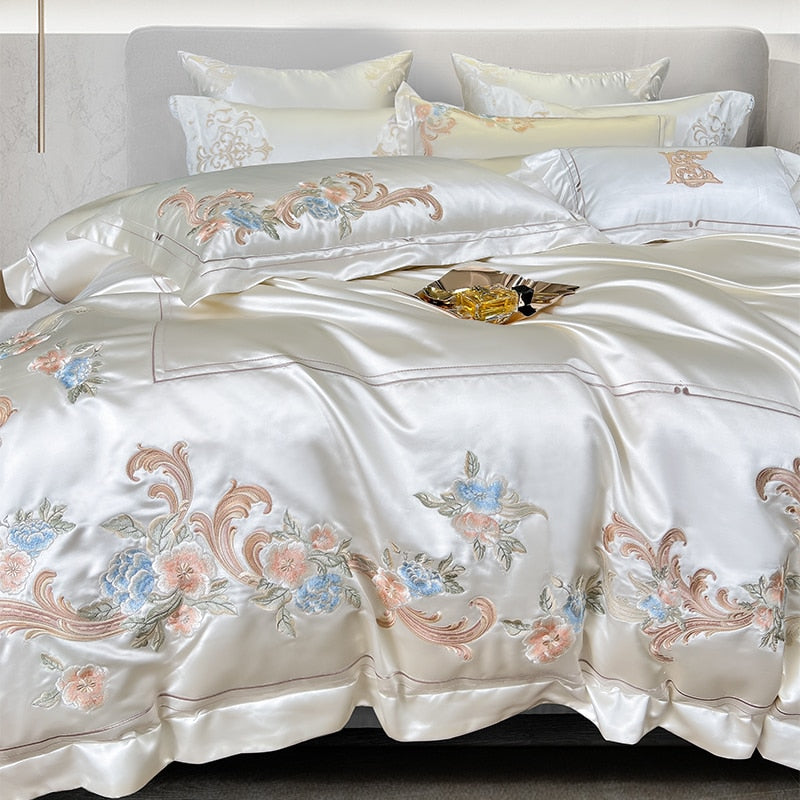 White Pink Baroque Luxury Egyptian Cotton 1000 Thread Count Embroidered Duvet Cover Bedding Set