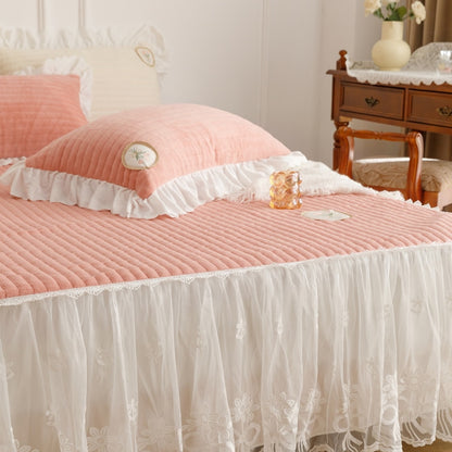 White Pink Flower Tulip Soft Lace Bed Skirt Duvet Cover Set, Velvet Fleece Bedding Set
