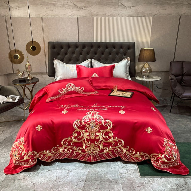 Luxury White Gold Baroque Europe Embroidery Duvet Cover Set, Polyester Bedding Set