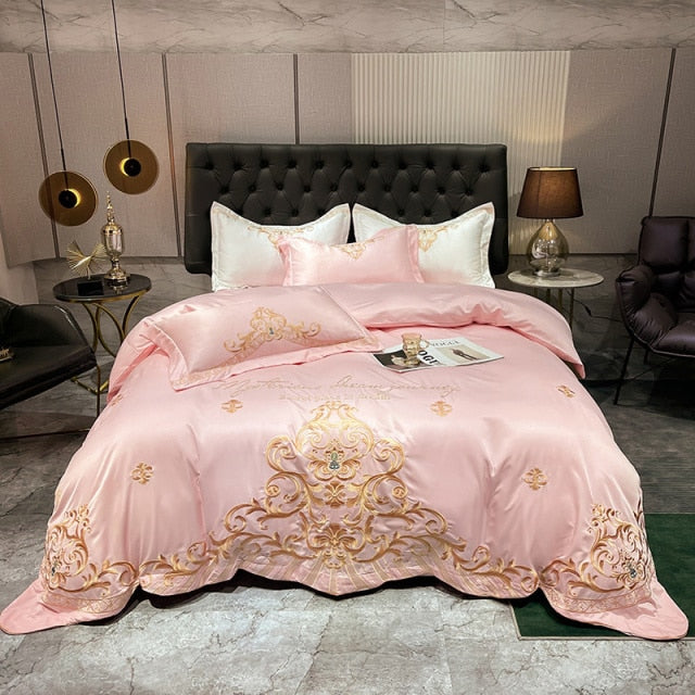 Luxury White Gold Baroque Europe Embroidery Duvet Cover Set, Polyester Bedding Set