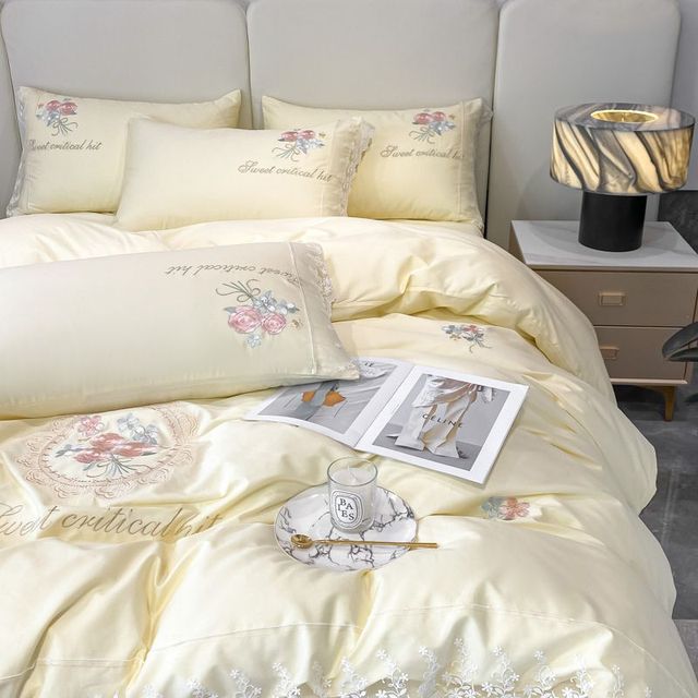 Premium White Rose Sweet Embroidery Lace Edge Duvet Cover Set, Egyptian Cotton Bedding Set