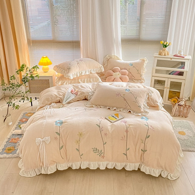 Chic Blue Pink Flowers Embroidered Princess Velvet Fleece Duvet Cover Bedding Set