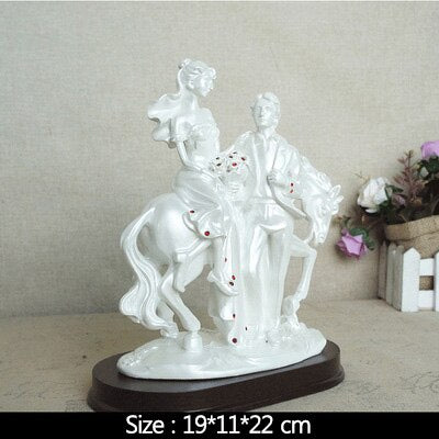 Nordic Love Couple Wedding Vintage Sculptures and Statues