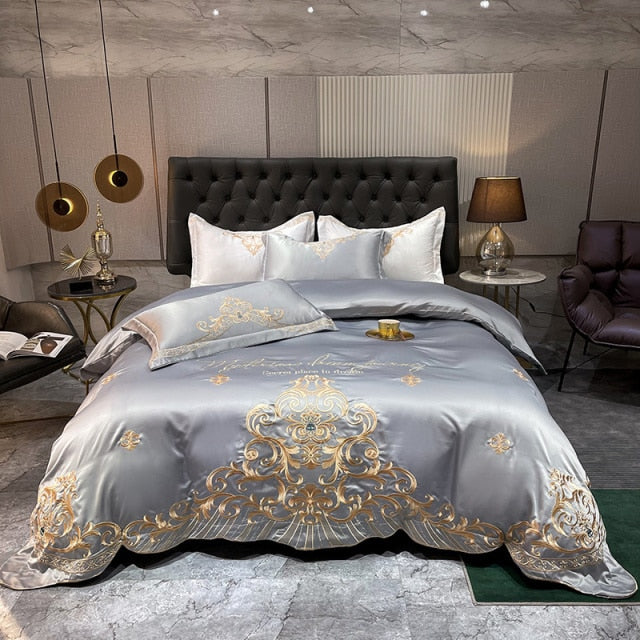 Luxury White Gold Baroque Europe Embroidery Duvet Cover Set, Polyester Bedding Set